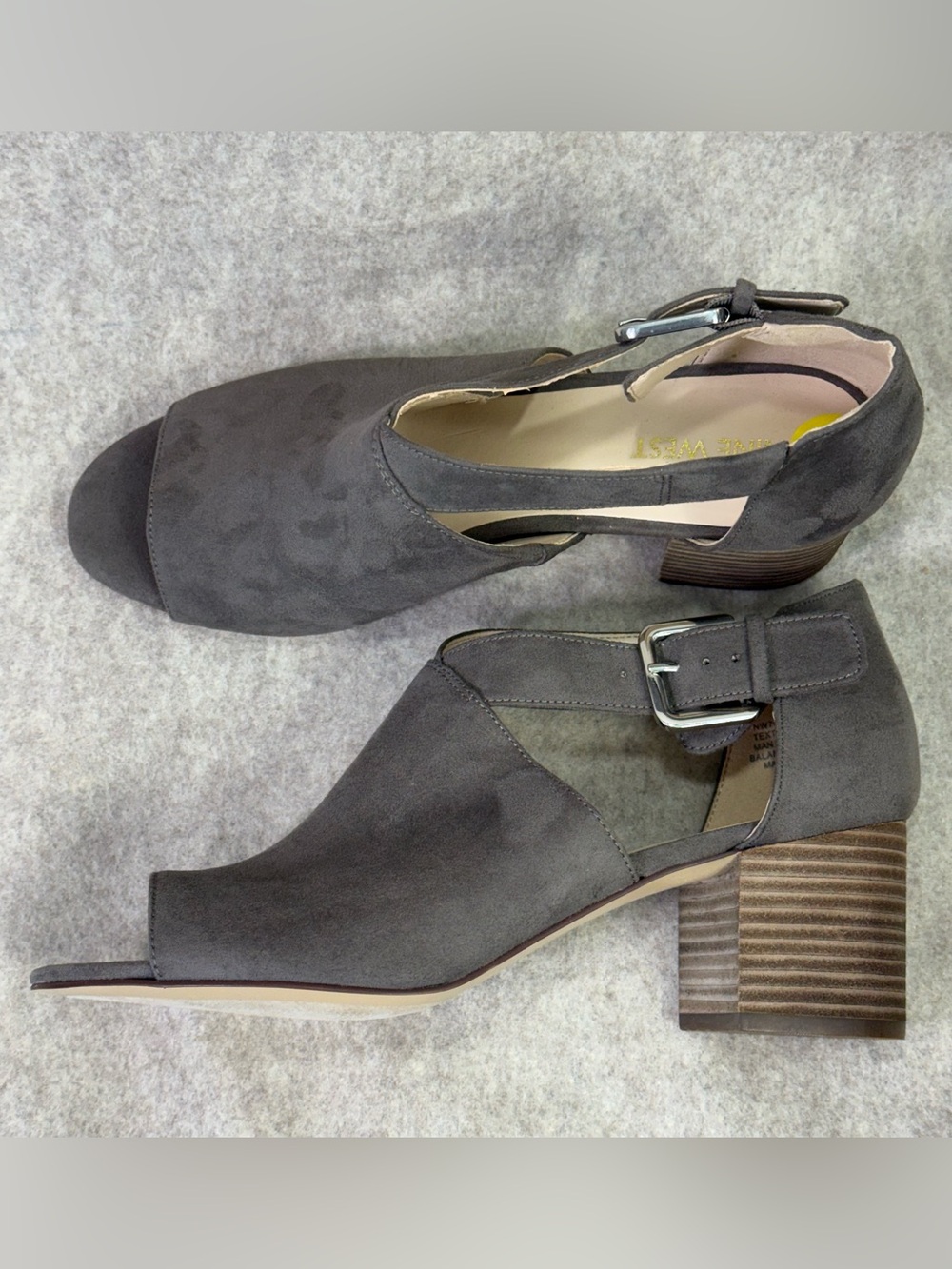 Nine West Chic Vegan Suede Gray Open-Toe Block Heel Sandals - Women Sz 9 NWT